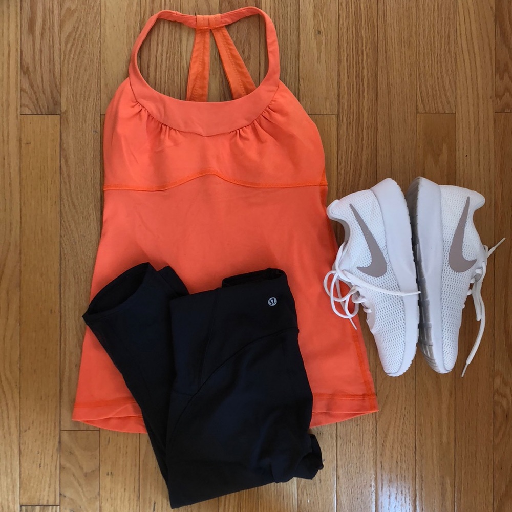 Lululemon Scoop Me Up II tank 6 shelf bra orange